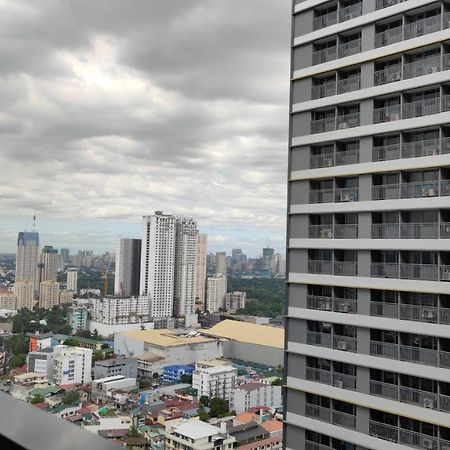 Fame Residences Manille Extérieur photo